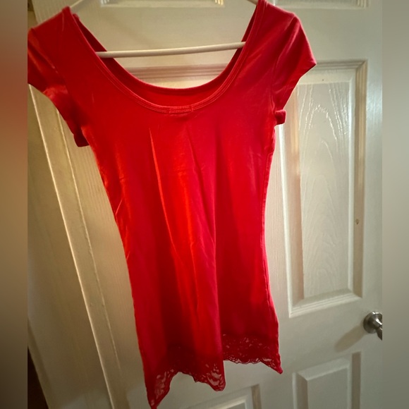 Y2K Bella Swan Style Red Short Sleeve X-Long Lace Trim Bottom Top - Picture 2 of 4